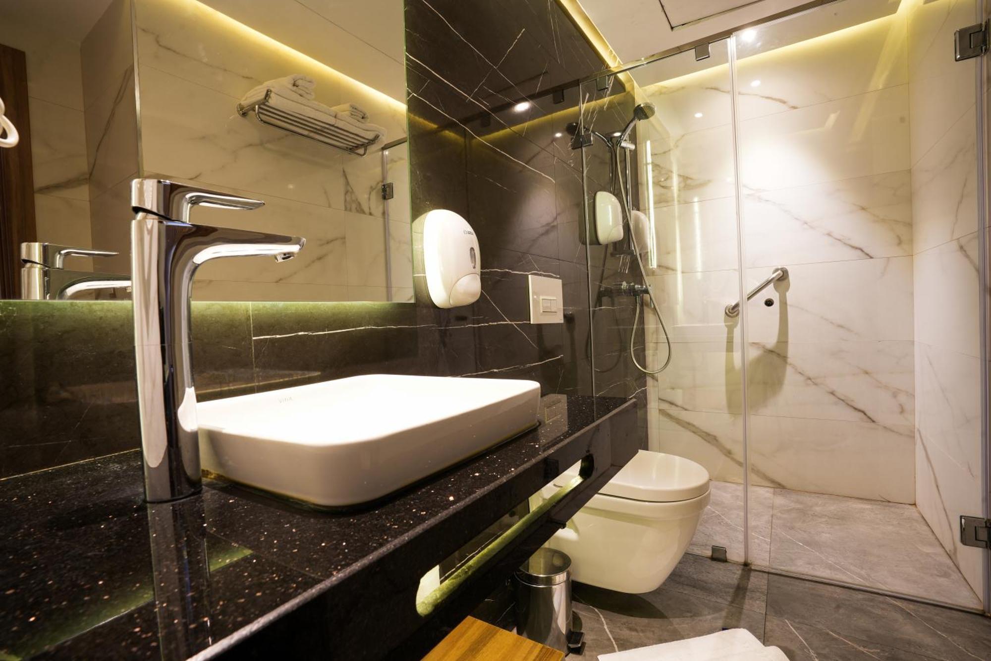First Suites Hotel Rabat Exterior photo